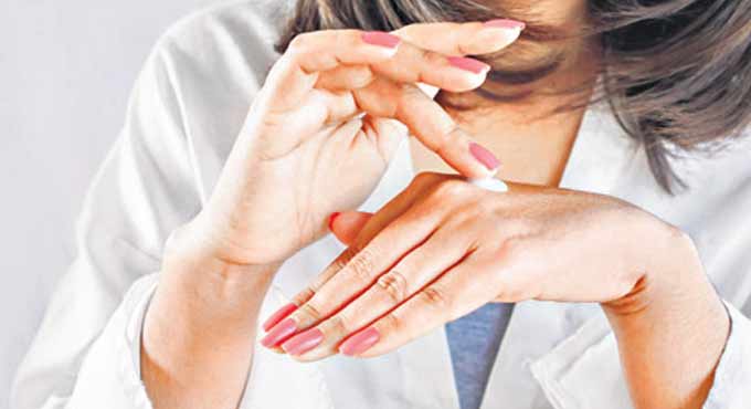 How to take care of your hands this winter