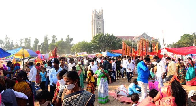Devotees throng historic Medak Church on Christmas