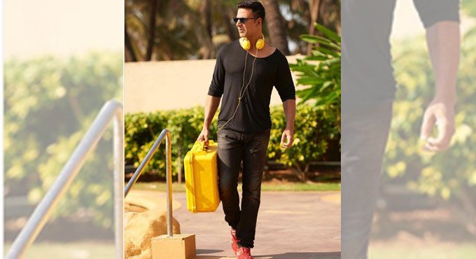 Akshay Kumar enjoys game of volleyball with ‘bravehearts’ on Army Day