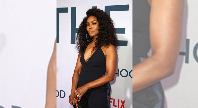 Chadwick completely irreplaceable in ‘Black Panther’: Angela Bassett