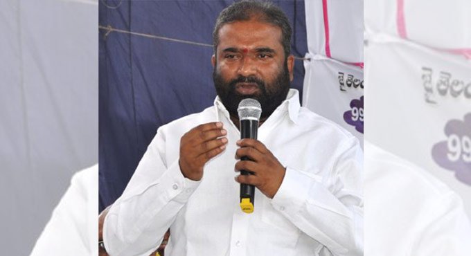 Show cause notice issued to Ashwathama Reddy