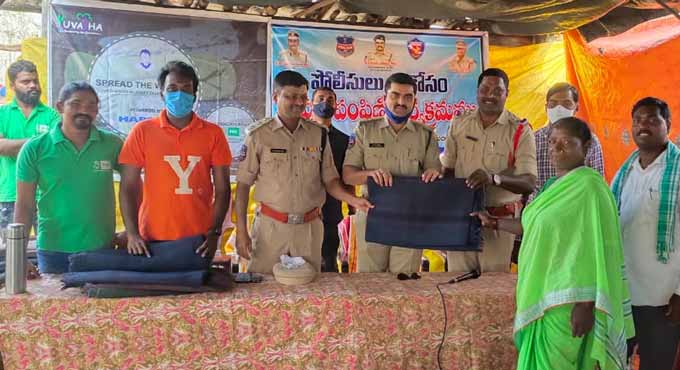 300 blankets distributed to tribals in Asifabad