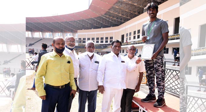 TS junior athletics: Hyderabad’s Lakshman Tej clinches gold