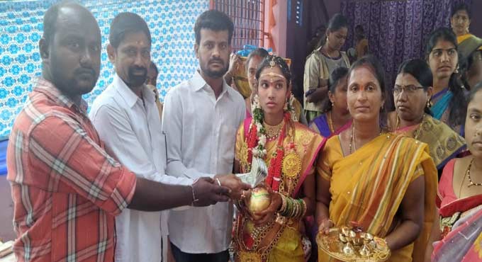 Barbers raise money for girl’s marriage in Mancherial