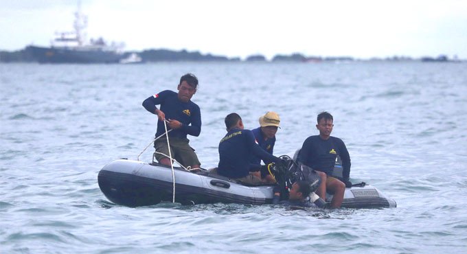 Black box of Indonesia’s crashed plane retrieved
