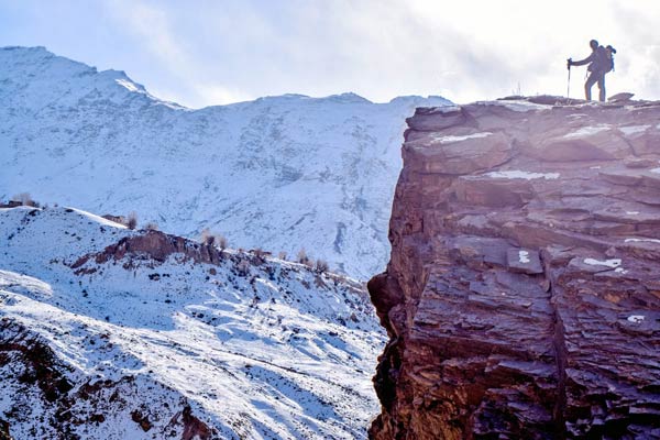 Tourists enjoy once-in-a-lifetime experience in Chadar trek