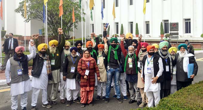 Govt-farmers meeting fails; next round on Jan 15