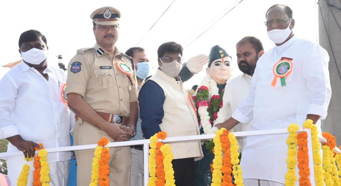 Patriotism, self discipline vital for youngsters: Gutha Sukender