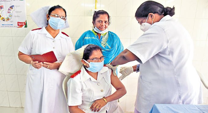 Telangana vaccinates 51,997 healthcare workers on Day 3