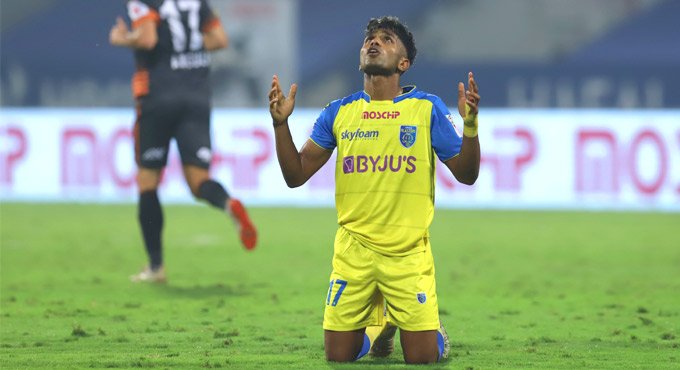 ISL 7: 10-man Goa hold on for a point against Kerala