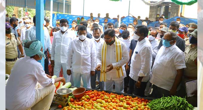 Modern integrated market inaugurated in Khammam