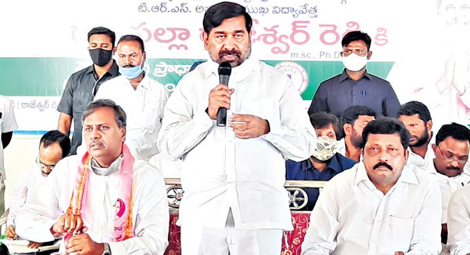 Jagadish Reddy takes opposition to task