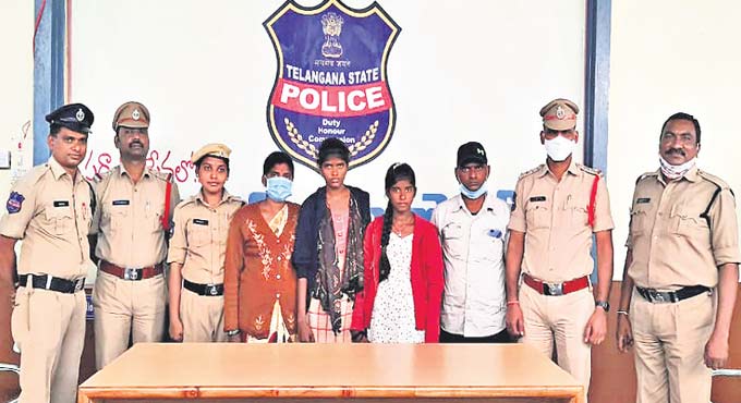 Jammikunta Police trace ‘missing sisters’ within 24 hours