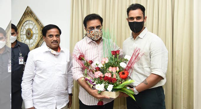 Hanuma Vihari calls on KT Rama Rao