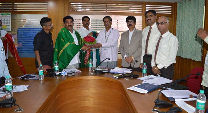 Maharashtra DCCB team lauds Karimnagar DCCB for its performance