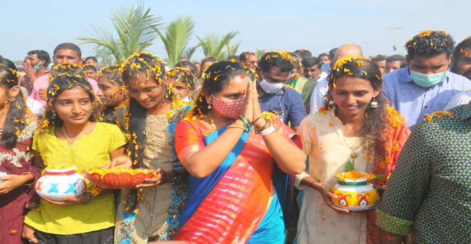 New canals to irrigate Bodhan: MLC Kavitha