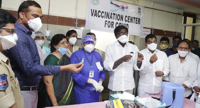 290 get covid-19 vaccine in erstwhile Khammam on first day