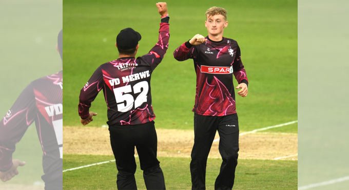 Lewis Goldsworthy extends contract with Somerset until 2023