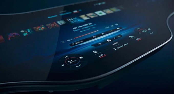 Mercedes-Benz unveils massive 56-inch ‘Hyperscreen’ display