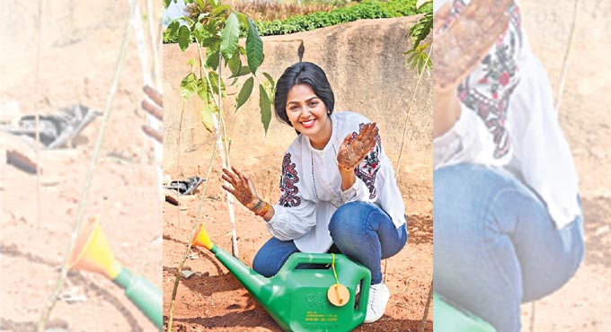 Monal Gajjar sends out ‘green message’