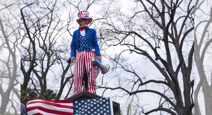 New Mexico declares state of emergency due to riot threat