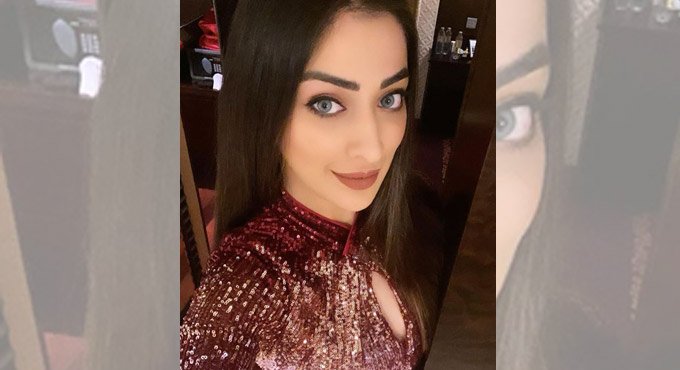 Raai Laxmi does photo shoot in an exotic location