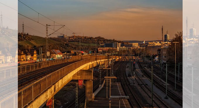 Railways registers record freight load, earnings in Dec’20