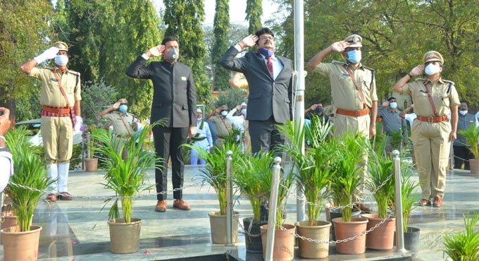 Every citizen to get Covid jab in Sangareddy, promises Collector on R-Day