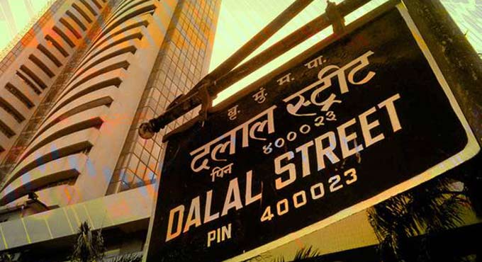 Sensex zooms 834 pts; Nifty reclaims 14,500 level