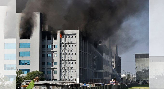 Fire at Serum Institute of India an “accident”: Sharad Pawar
