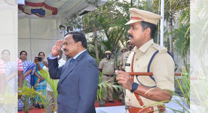 We have provided the best package to KLIS oustees: Siddipet Collector