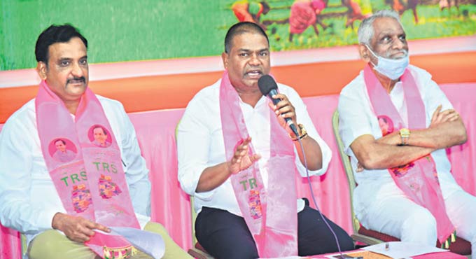 BJP stands for ‘Bakwaas Jyada Party’, says TRS MLA