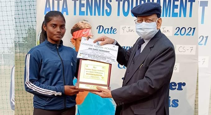 Hyderabad’s Thaniya pockets U-16 tennis title