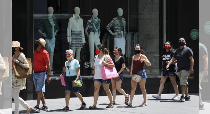 US retail sales keep dropping amid Covid-19 spikes