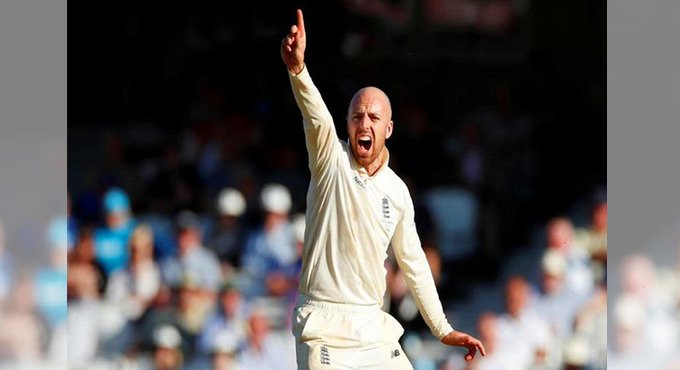 England spinner Jack Leach extends stay with Somerset until 2024