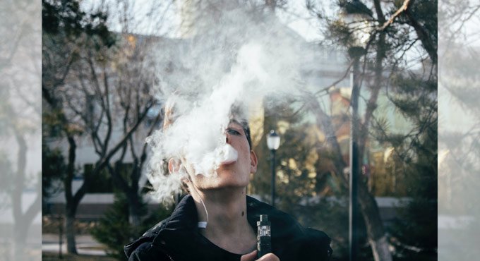 Youth using vaping likely to become daily smoker too