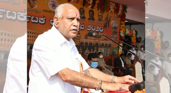 Karnataka CM asks Maharashtra CM not to politicise border issue