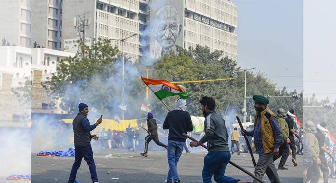 Home Secretary briefs HM Amit Shah on Delhi situation