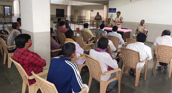 Adhere to traffic rules, truck drivers told