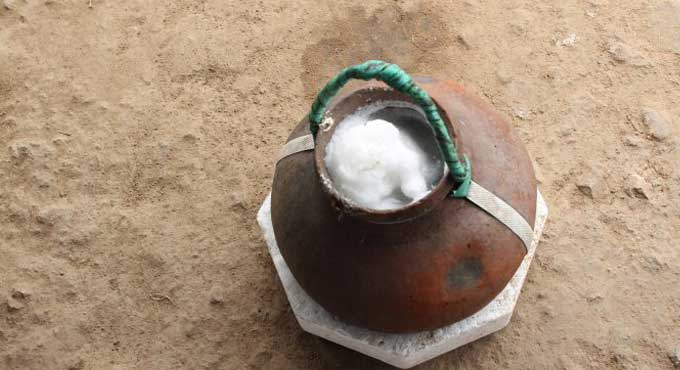 Vikarabad: Toddy shop owners lace drink with narcotics to attract tipplers