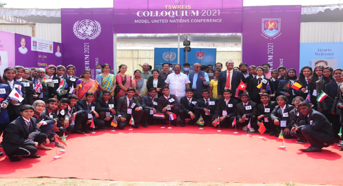 Koppula Eshwar fetes IIT and medical toppers of TSWREIS