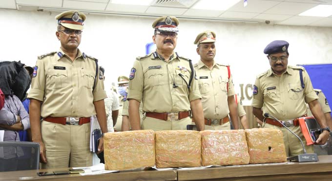 Hyderabad: Three of inter-state drug peddling gang arrested