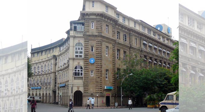 Govt to bring amendments to two Acts to enable privatisation of PSU banks