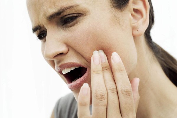 Bleeding gums may indicate vitamin C deficiency
