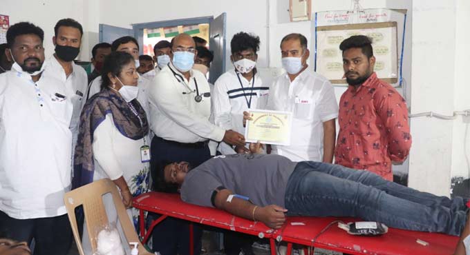 80 people donate blood at Kazipet-Telangana Today