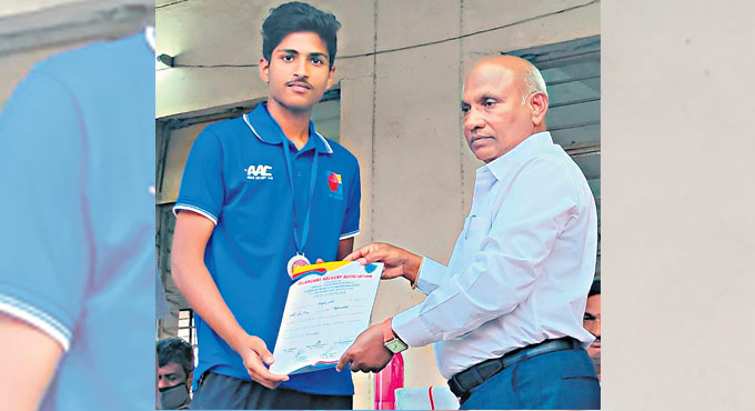 Aryan Pathi of DPS is national Junior, Sub-Junior Archery champion