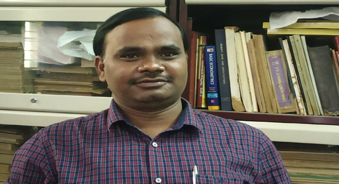 UoH scholar’s books published by Academic Foundation