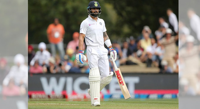 Fan breaches bio-bubble to meet Kohli, Indian skipper immediately pulls away