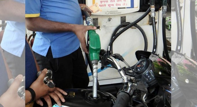 Petrol, diesel prices rise by 30p, 25p a litre in Delhi