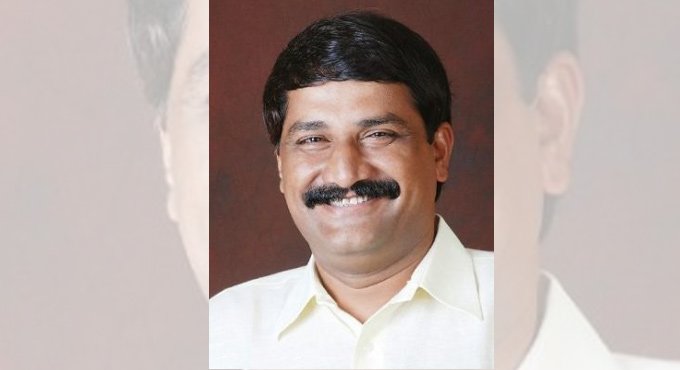 AP: TDP MLA resigns to protest privatiation of Vizag Steel Plant